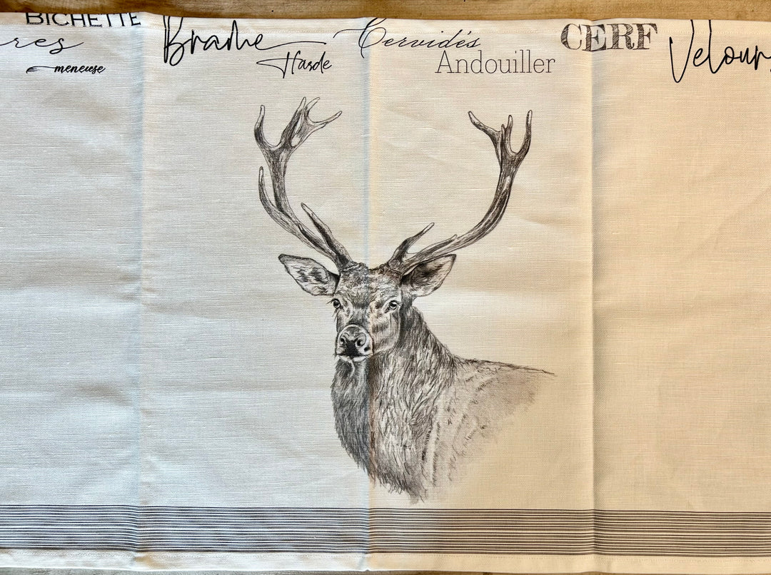 Victor Harde Hirsch-Tischläufer